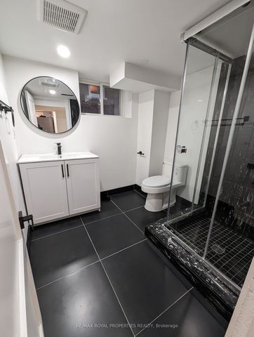 For Lease - 293 E 17th Street, Hamilton, Ontario - Photo 2