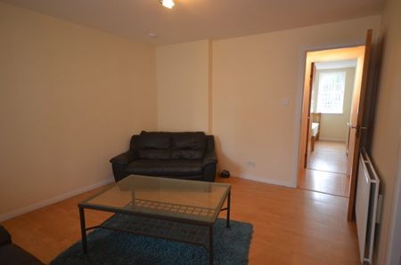 Flat A, 34 Oldmill Road, AB11 6JR, Aberdeen - Photo 2