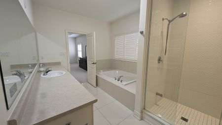 For Lease - 10 Goderich Drive Unit# Upper, Brampton, Ontario - Photo 2