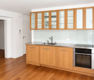 1.5 Zimmer Gartenwohnung nur 3 Gehminuten oberhalb des Schaffhauser... - Photo 2