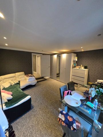 2 Bed Flat, Sunningfields Road, NW4 - Photo 4