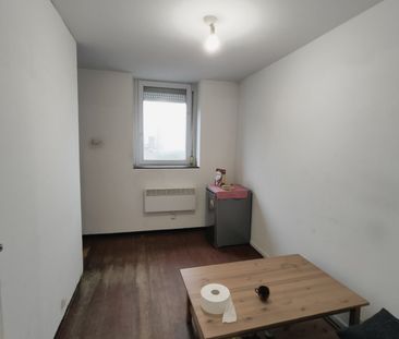 Location Appartement 2 pièces 46m² ARMENTIERES 59280 - Photo 2