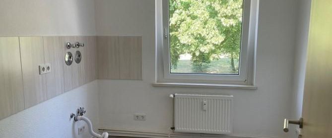 Alles wird neu! 2-Raum-Wohnung im Erdgeschoss - Photo 1