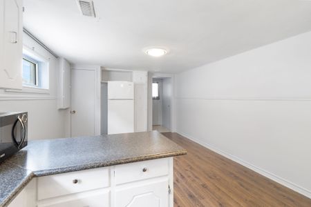 For Lease - 7872 Martin Grove Road, Vaughan, Ontario - Photo 4