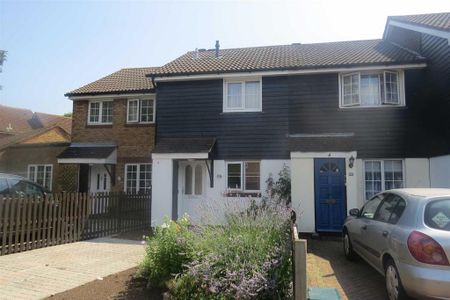 2 bedroom terraced house to rent - Photo 3