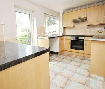 Elsenham Crescent, Basildon, SS14 - Photo 5