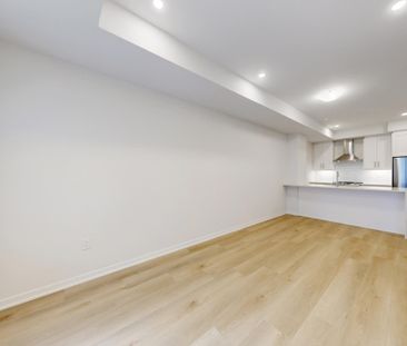 For Lease - 100 Honeycrisp Crescent Unit# TH356, Vaughan, Ontario - Photo 5