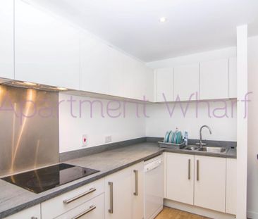 1 bedroom in a flat share to rent - Photo 4