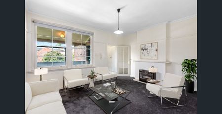 Bright & Spacious Living Just Steps from Carlisle Street! - Photo 5