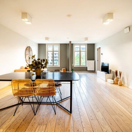 Appartement te huur - Photo 1