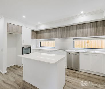 Charming Home with Modern Comforts - Photo 3