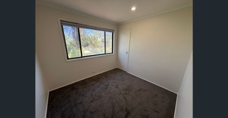 Freshly Renovated Family Home in the Heart of Ambarvale! - Photo 2