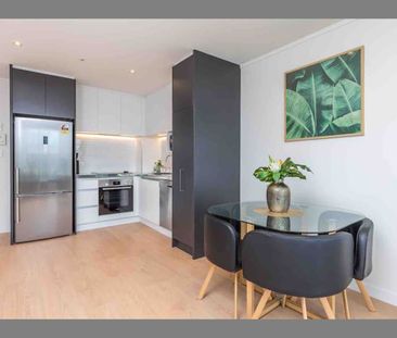 Beauty in the Heart of CBD - Photo 4