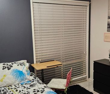 Shared House – 2 bedrooms available in independent Granny Flat - Photo 3