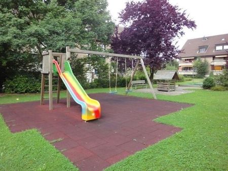 Gemütliche 3.5 ZW à 72m² in der Familenoase Schönbühl - Photo 2