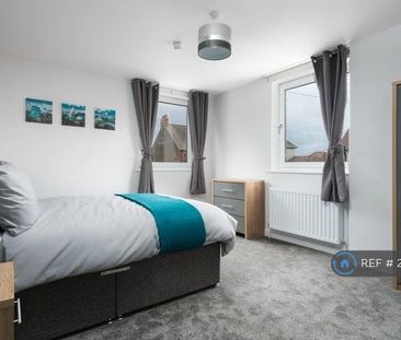 1 bedroom in a house share to rent - Photo 4