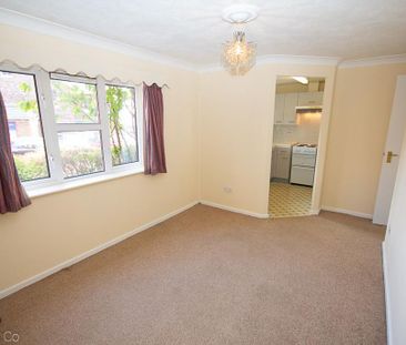 1 bedroom ground floor flat to rent - Photo 5