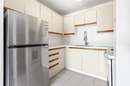 3 - 457 Somerset Street W - Photo 2