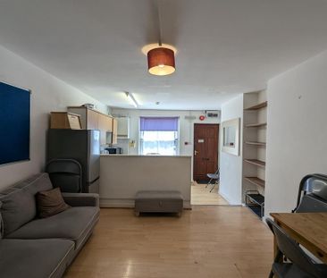 5 bedroom terraced house to rent - Photo 1