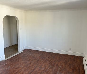 190 Montfort Street - 1 - Photo 1