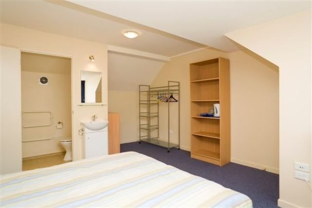 Room 4/8B Woodhaugh Street, Woodhaugh, Dunedin City - Photo 1