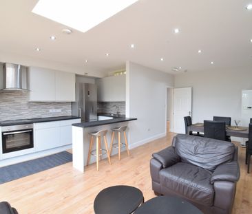 Room in a Shared House, Carlisle Avenue, W3 - Photo 1
