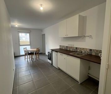 Location Appartement 2 pièces 41m² ISTRES 13800 - Photo 5