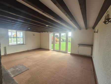 3 bedroom semi-detached house to rent - Photo 2