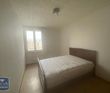 Location Appartement 3 pièces 61m² CARPENTRAS 84200 - Photo 2