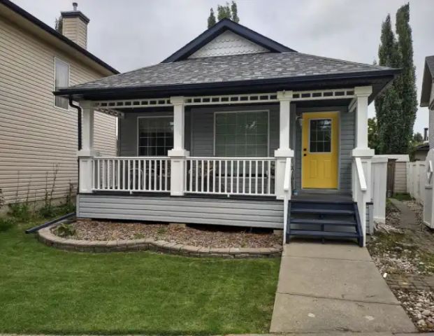 Spacious 2 Bedroom Home in Quaint Terwillegar Towne | 1644 Tompkins Place Northwest, Edmonton - Photo 1