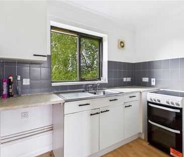 Burgess Place, Martlesham Heath, Ipswich, IP5 3QZ - Photo 2