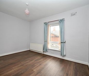 30 Benburb Street, Belfast, BT12 6JG - Photo 3
