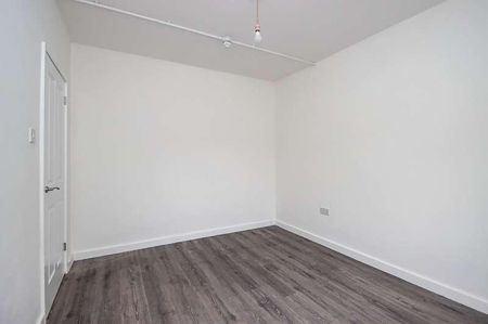 Church Road, Urmston, Manchester, M41 - Photo 5