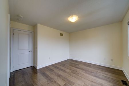For Lease - 282 ATKINSON Street, Clearview, Ontario - Photo 4