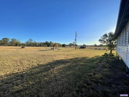 Large Home on 20 Acres - Photo 2