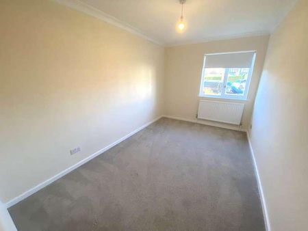 Broadhurst Avenue, Edgware, HA8 - Photo 5