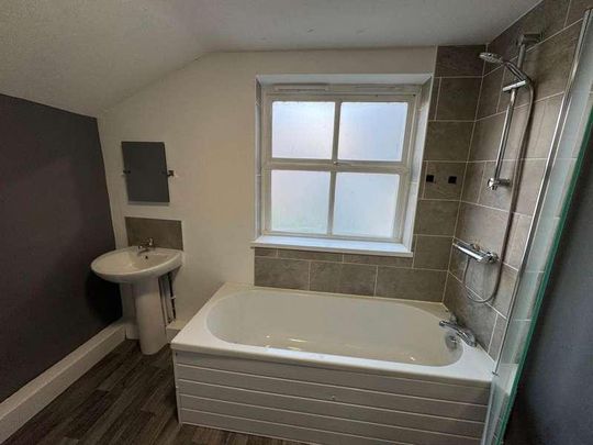 Park Street, Cleethorpes, DN35 - Photo 1