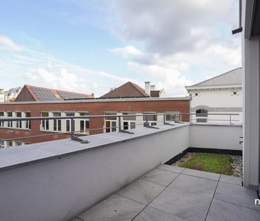Appartement te huur - foto 1
