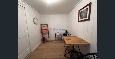 Central One-Bedroom Unit – Walk to Town - Photo 4