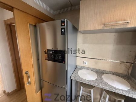 Alquiler de piso en Calle Colonia Santa Isabel - Photo 4