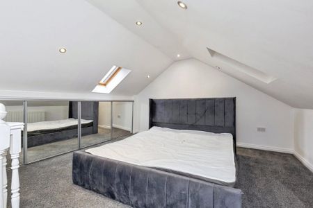 3 bedroom end of terrace house to rent - Photo 4