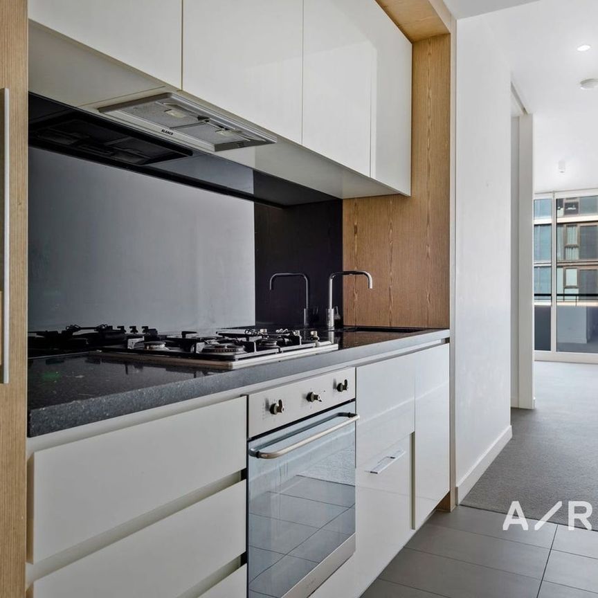 Modern One-Bedroom Apartment in Prime Lifestyle Location - Photo 1