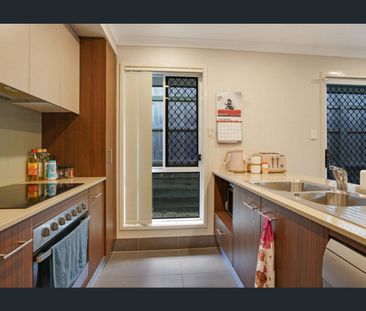 7 Joseba Place, Springfield Lakes, Qld 4300 - Photo 5