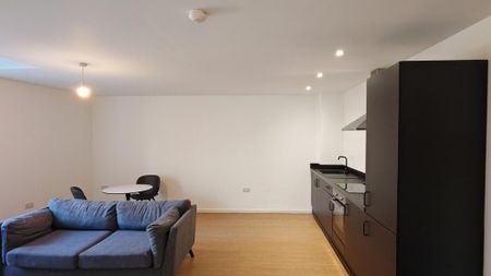 1 bedroom flat to rent - Photo 2