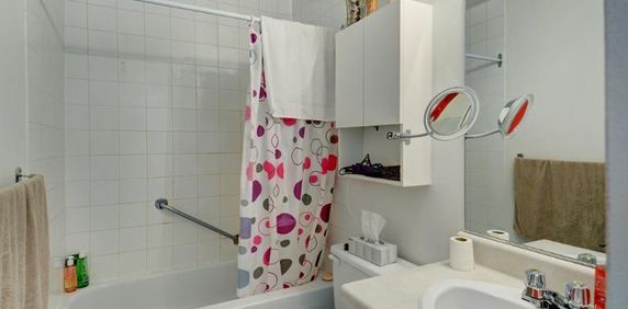 Appartement 3 ½ à louer Neufchâtel / Lebourgneuf mars 2026 - Photo 2