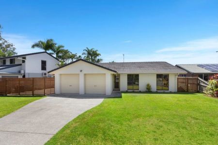 6 Vucas Court, Currumbin Waters. - Photo 4