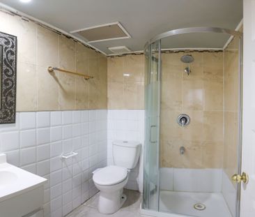 For Lease - 5209 Palomar Crescent, Mississauga, Ontario - Photo 1