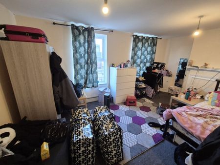 1 Bed Flat, High Road, N22 - Photo 4