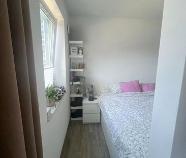 NEUBAU: 1 Zimmer Wohnung mit Einbauküche und Balkon - Photo 3