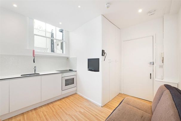 Studio to rent - Photo 1